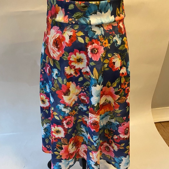 Lycra Dresses & Skirts - Lycra floral skirt